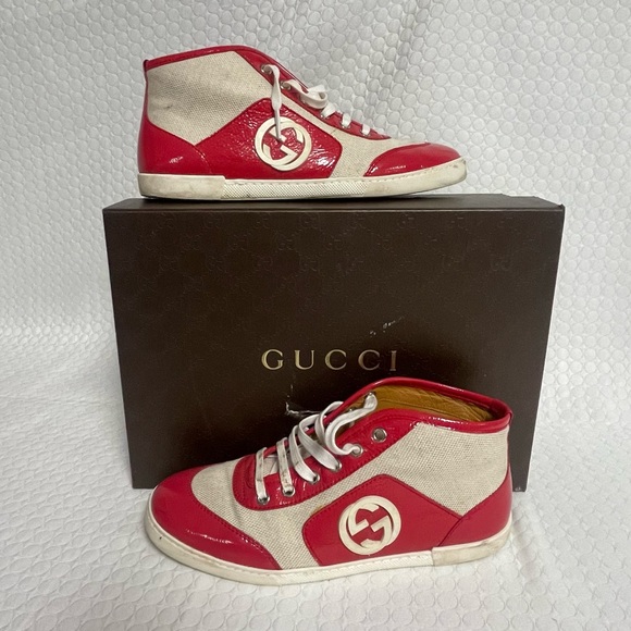 Gucci Shoes - 🤩GUCCI🤩 VINTAGE Trainers. A real Show Stopper! WOW Appeal.
